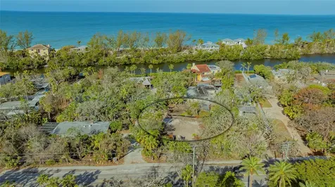 8504 Heron Lagoon Circle Sarasota FL 34242