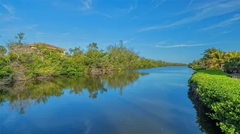 8504 Heron Lagoon Circle Sarasota FL 34242