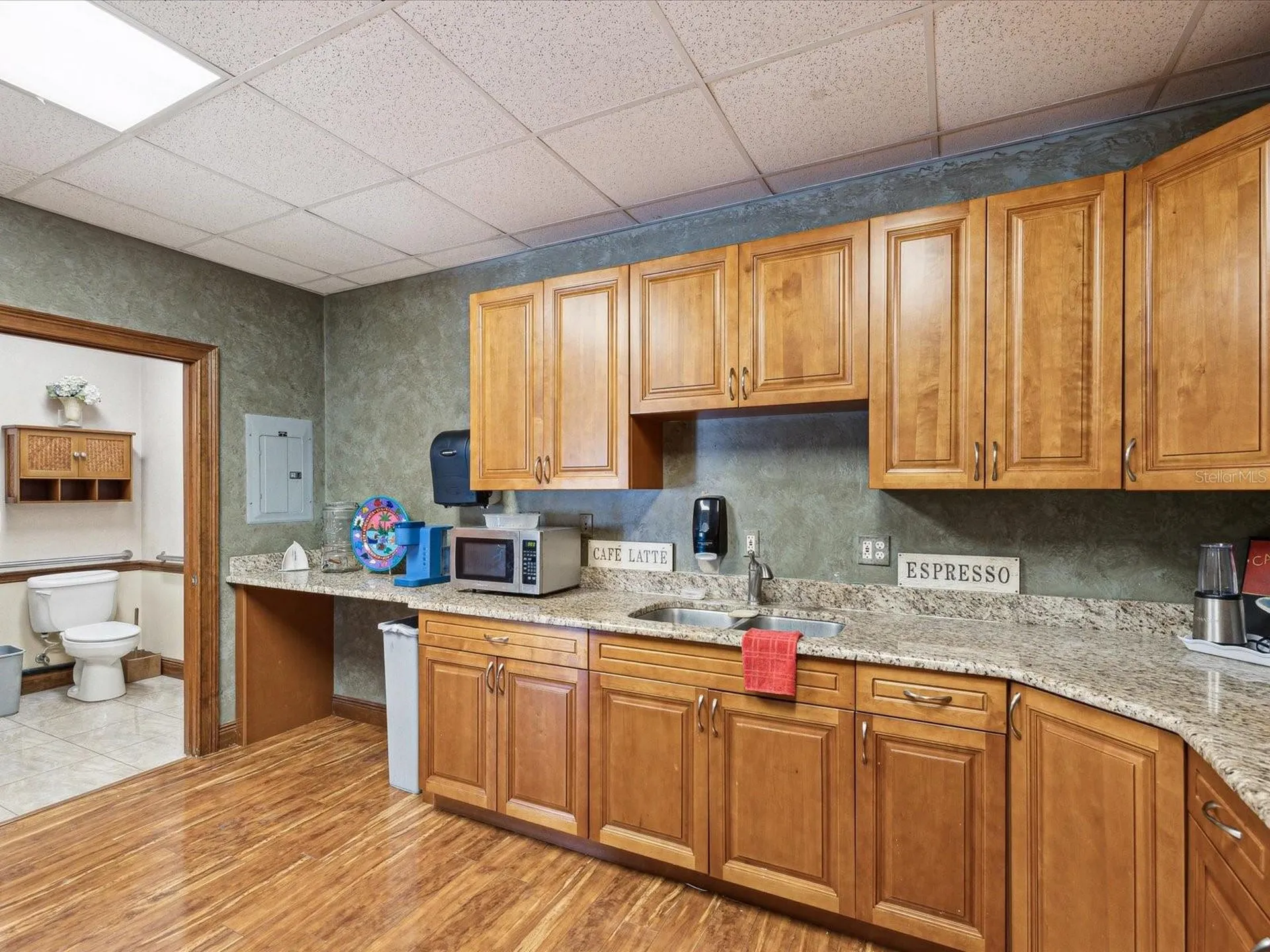 2965 Roosevelt Boulevard Clearwater FL 33760