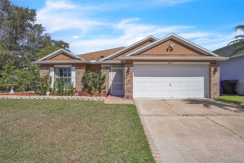 2215 Mallard Creek Circle Kissimmee FL 34743