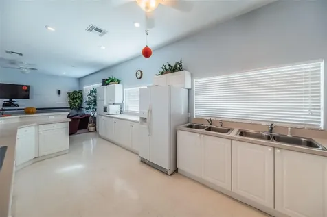 1145 Dixon Court Dunedin FL 34698