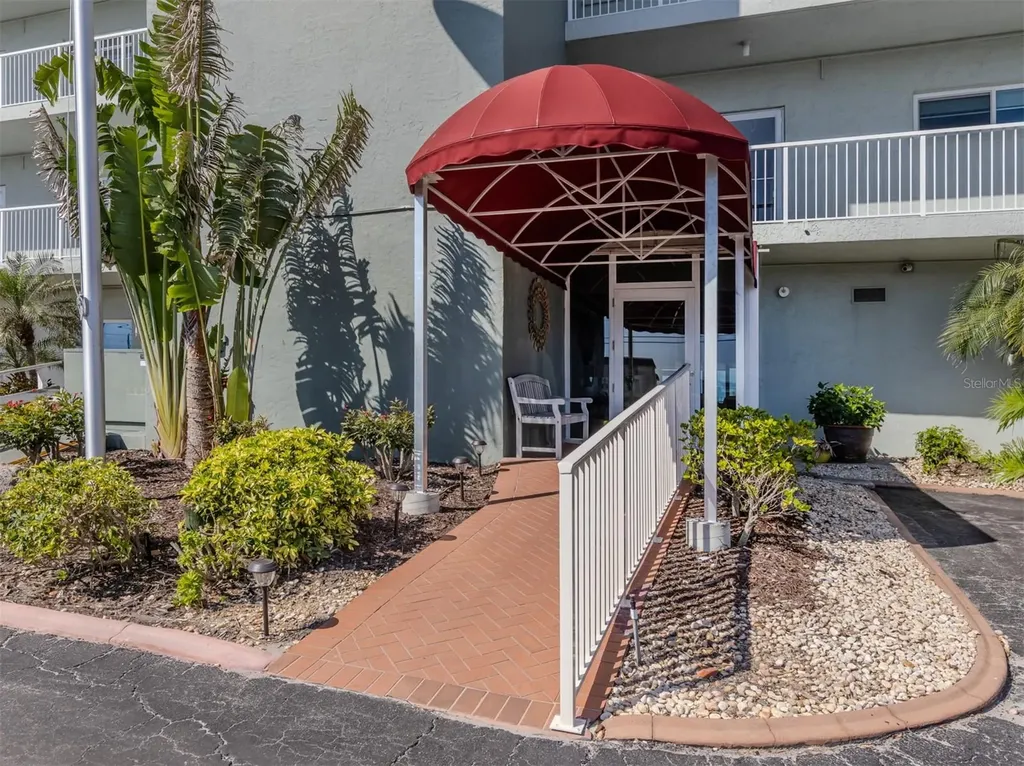 950 Tarpon Center Drive Venice FL 34285