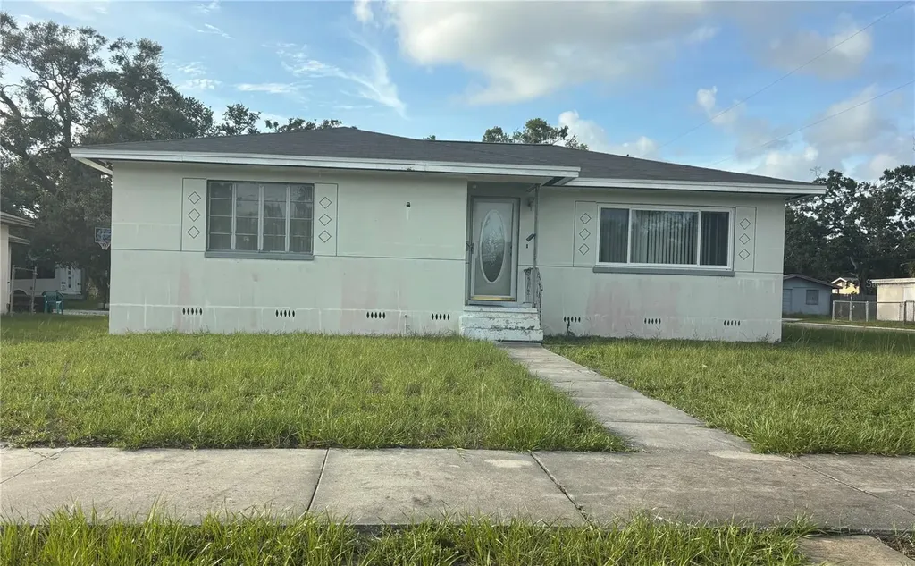 801 37th Avenue S St Petersburg FL 33705