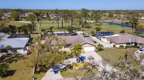 5017 Canterbury Drive Sarasota FL 34243