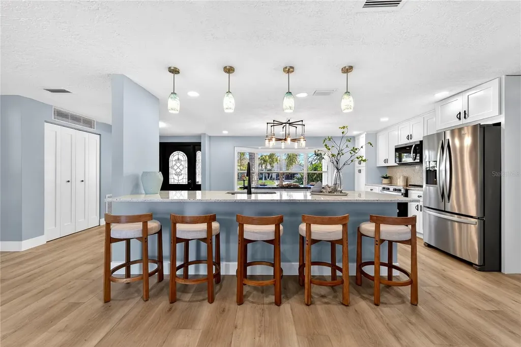 6410 3rd Palm Point St Pete Beach FL 33706