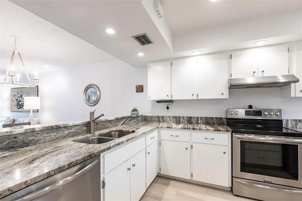 7151 Wood Creek Drive Sarasota FL 34231