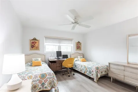 7151 Wood Creek Drive Sarasota FL 34231