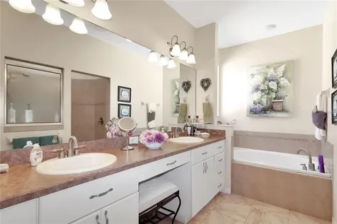 20751 Queen Alexandra Drive Leesburg FL 34748
