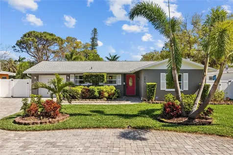 2674 Fairway Avenue S St Petersburg FL 33712