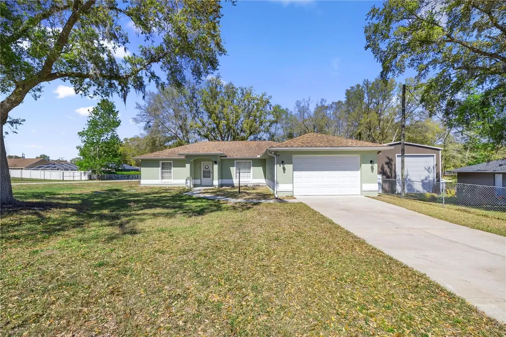 8661 SE 159th Place Summerfield FL 34491