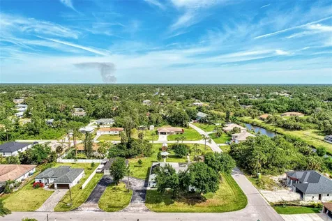 3514 Laslo Avenue North Port FL 34287