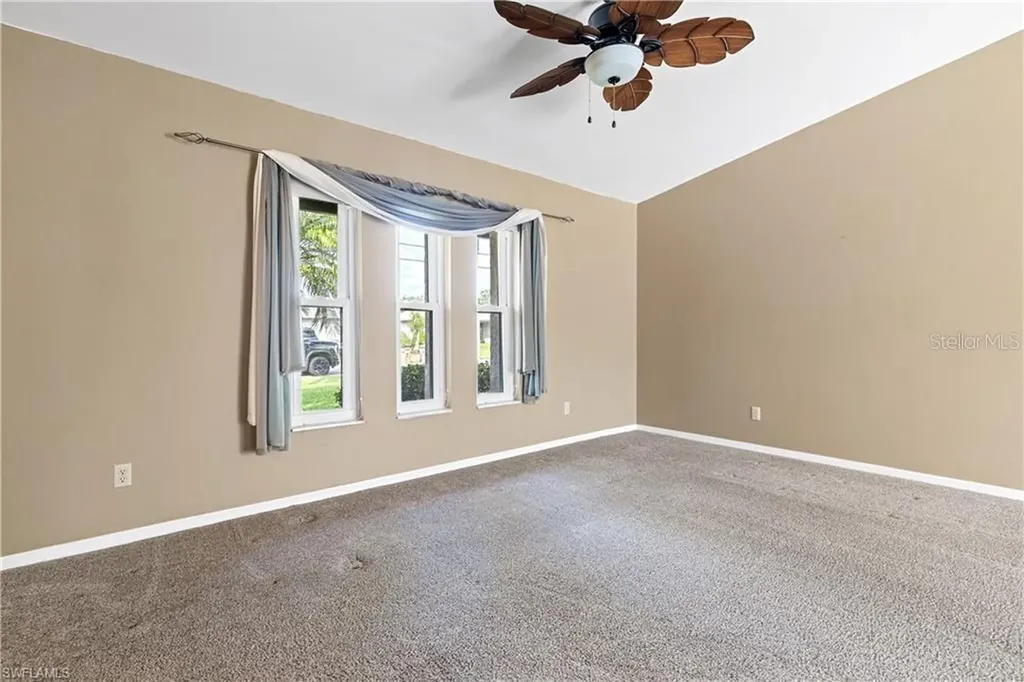 4627 SW 5th Place Cape Coral FL 33914