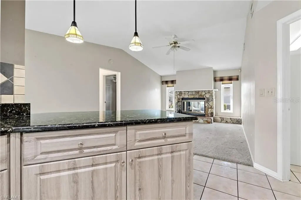 4627 SW 5th Place Cape Coral FL 33914