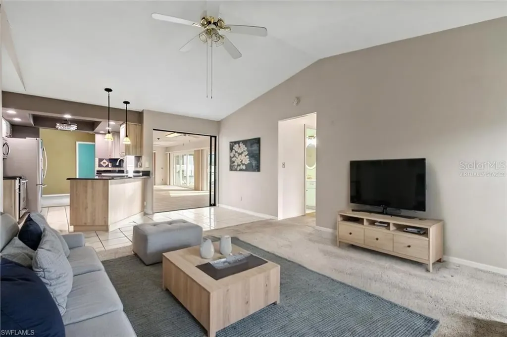 4627 SW 5th Place Cape Coral FL 33914