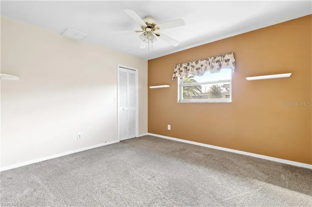 4627 SW 5th Place Cape Coral FL 33914