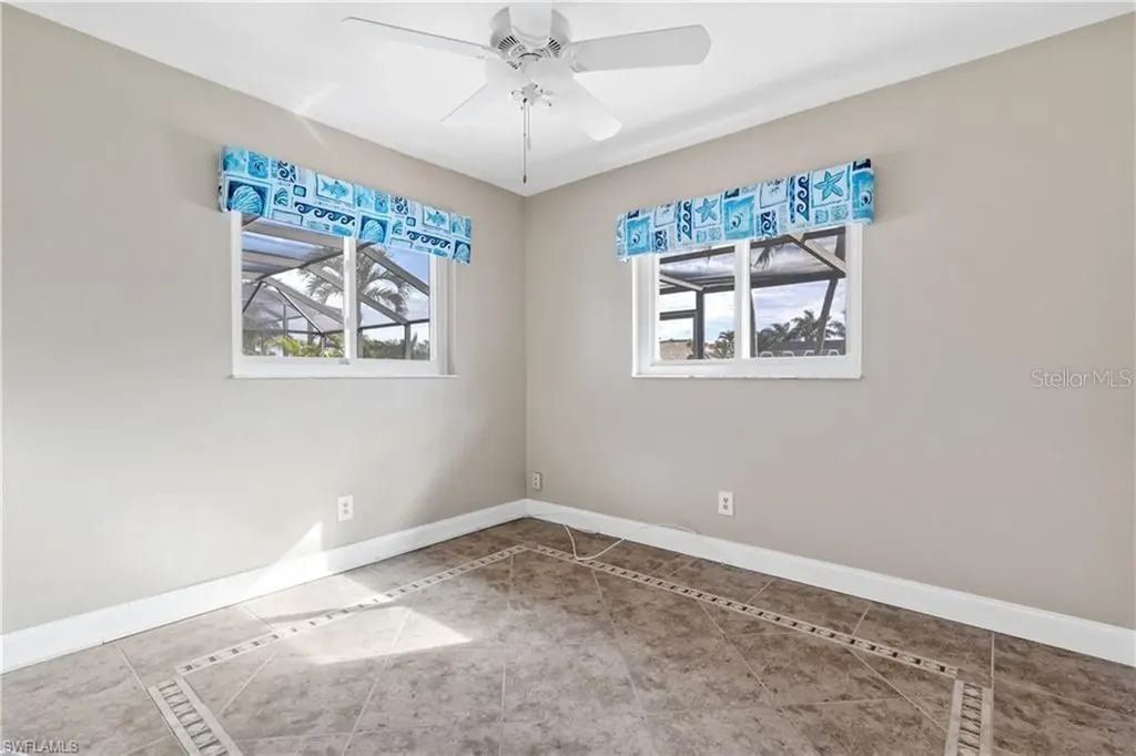 4627 SW 5th Place Cape Coral FL 33914