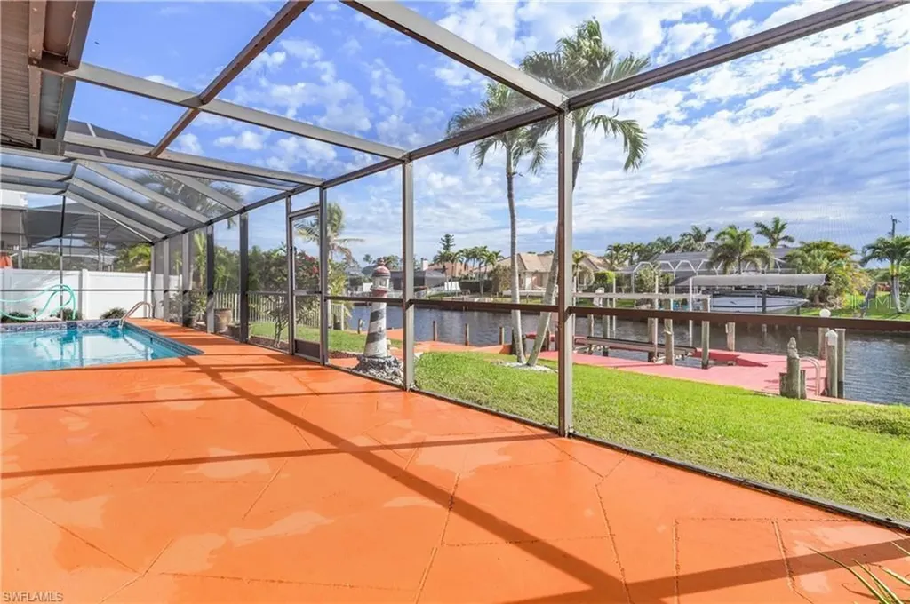 4627 SW 5th Place Cape Coral FL 33914