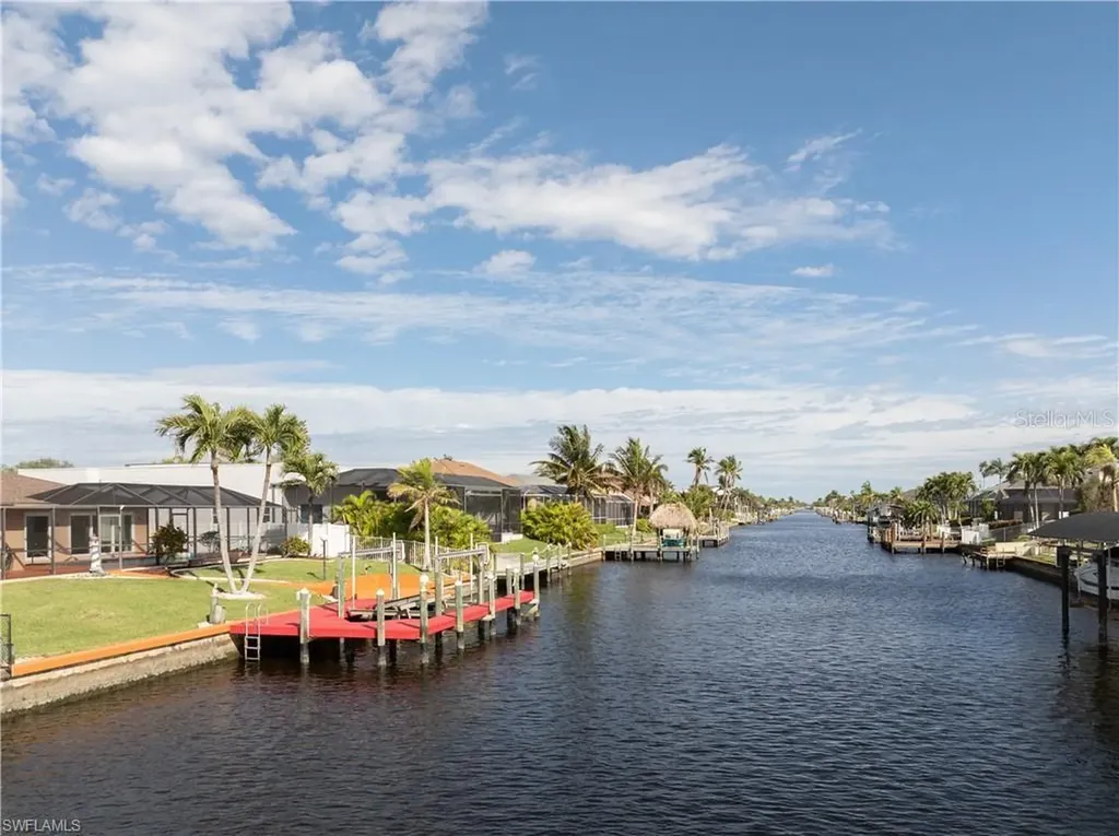 4627 SW 5th Place Cape Coral FL 33914