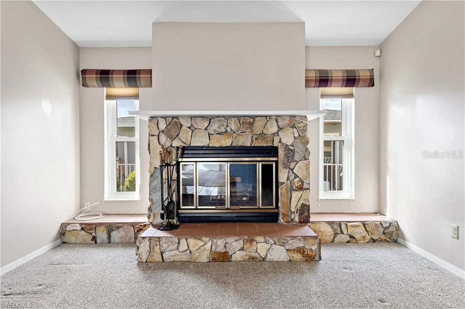 4627 SW 5th Place Cape Coral FL 33914