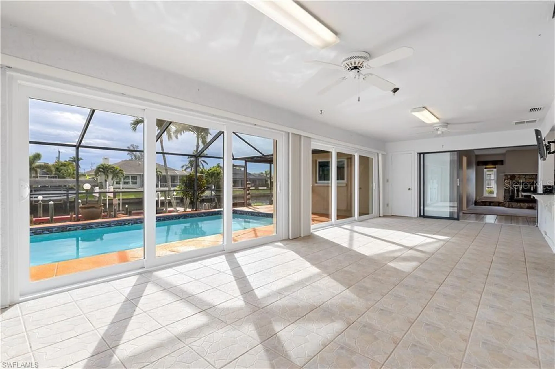 4627 SW 5th Place Cape Coral FL 33914