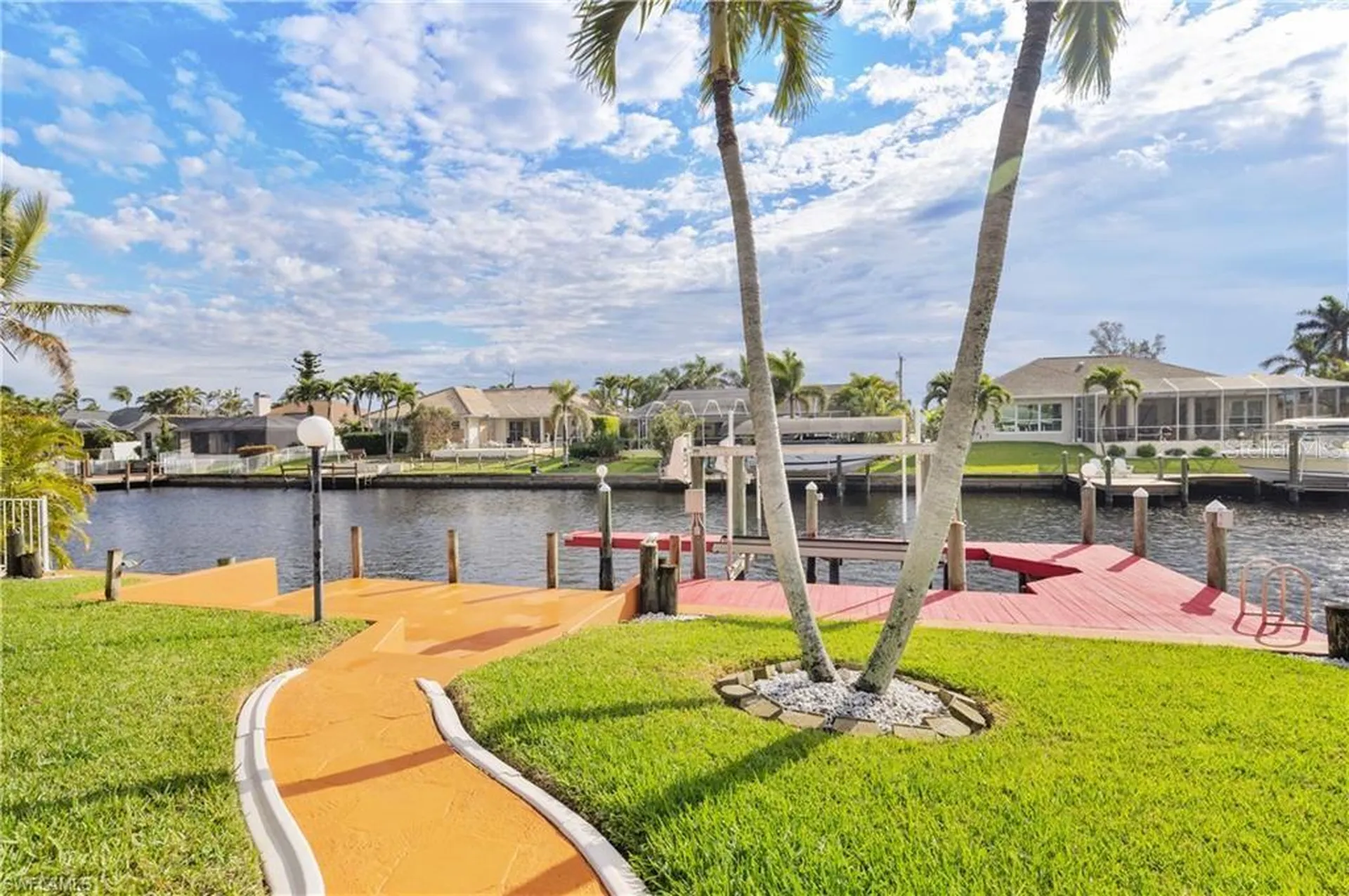 4627 SW 5th Place Cape Coral FL 33914