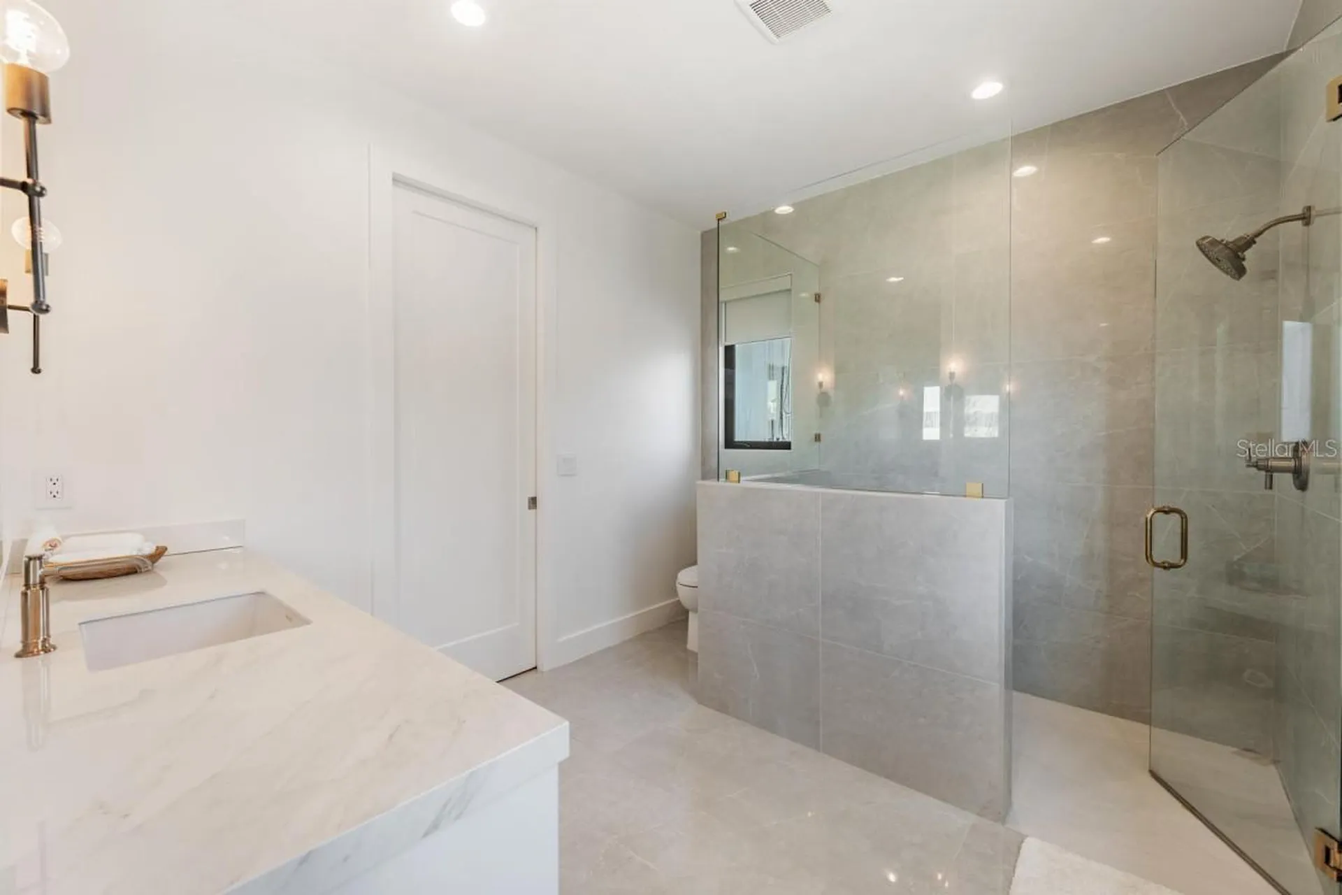 212 S Renellie Drive Tampa FL 33609