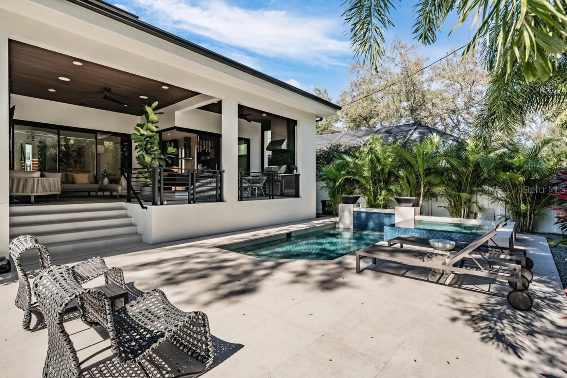 212 S Renellie Drive Tampa FL 33609
