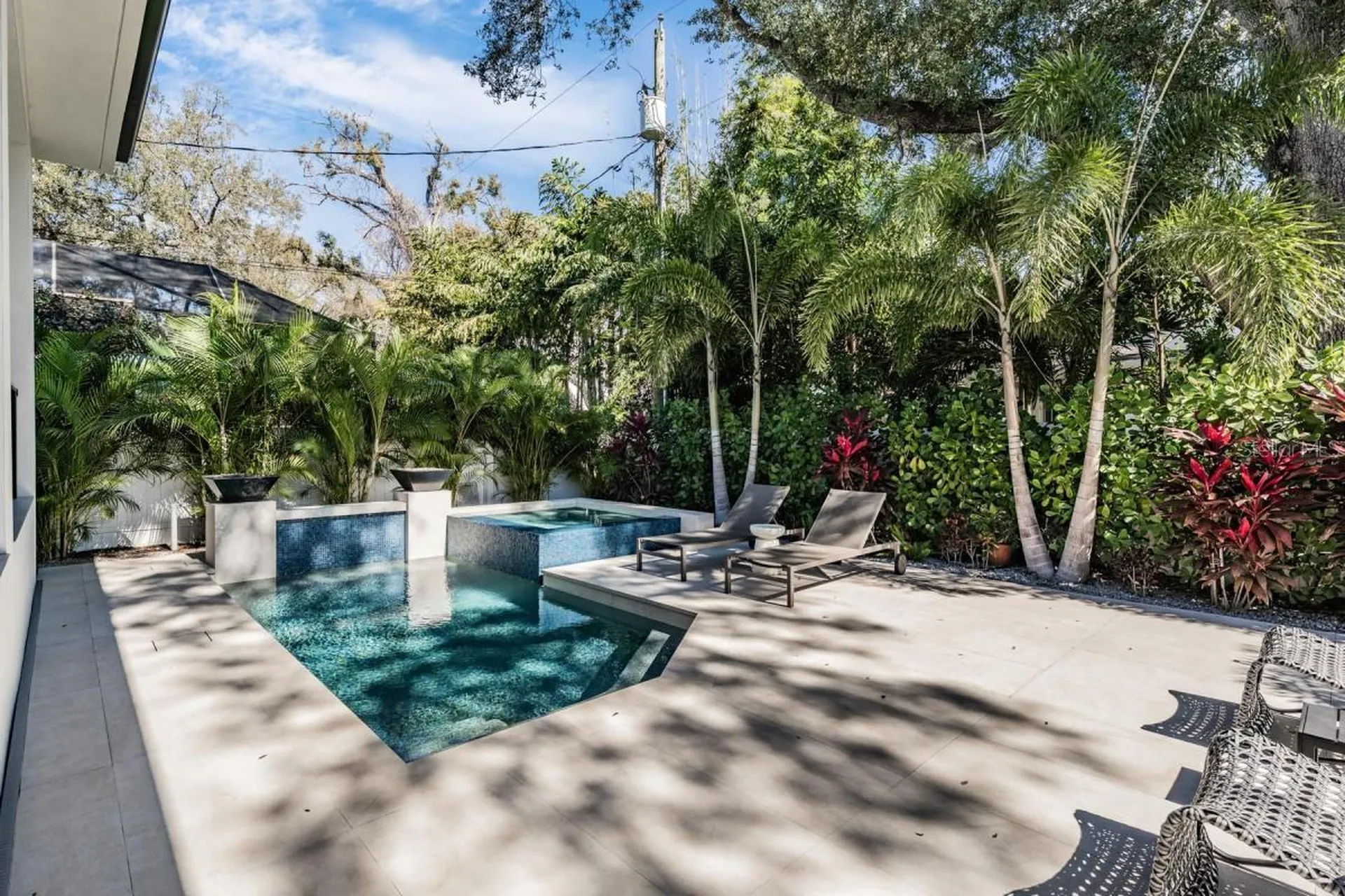 212 S Renellie Drive Tampa FL 33609