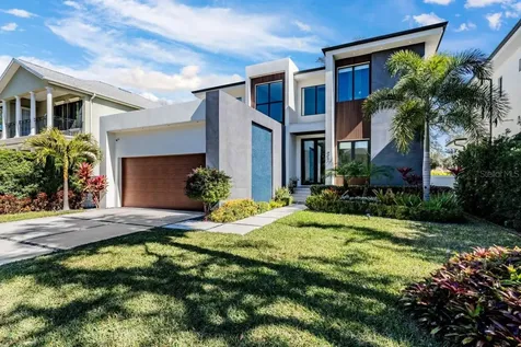 212 S Renellie Drive Tampa FL 33609