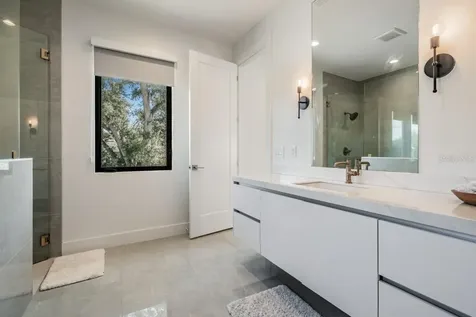 212 S Renellie Drive Tampa FL 33609