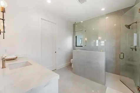 212 S Renellie Drive Tampa FL 33609