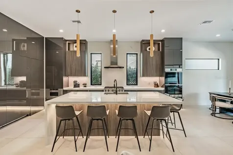 212 S Renellie Drive Tampa FL 33609
