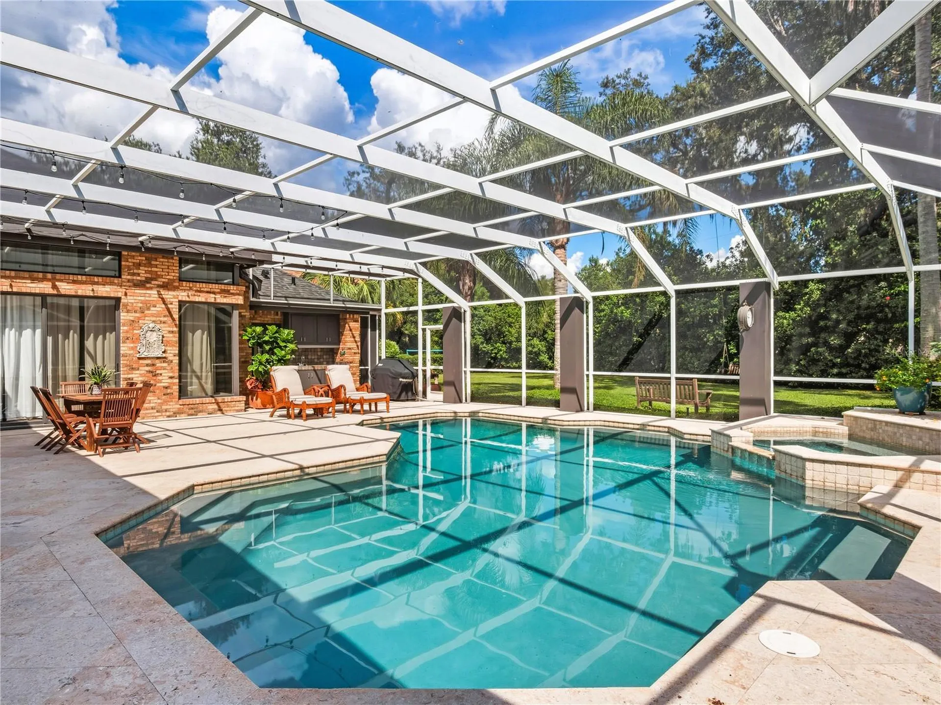 16211 Villarreal De Avila Tampa FL 33613