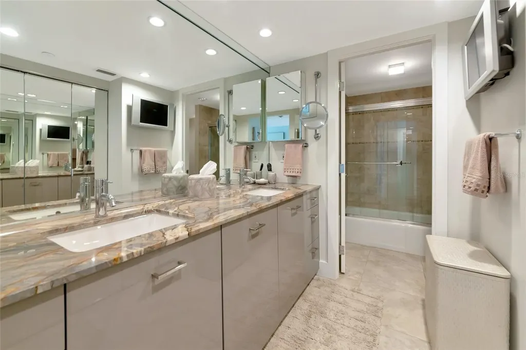 101 Sunset Drive Sarasota FL 34236