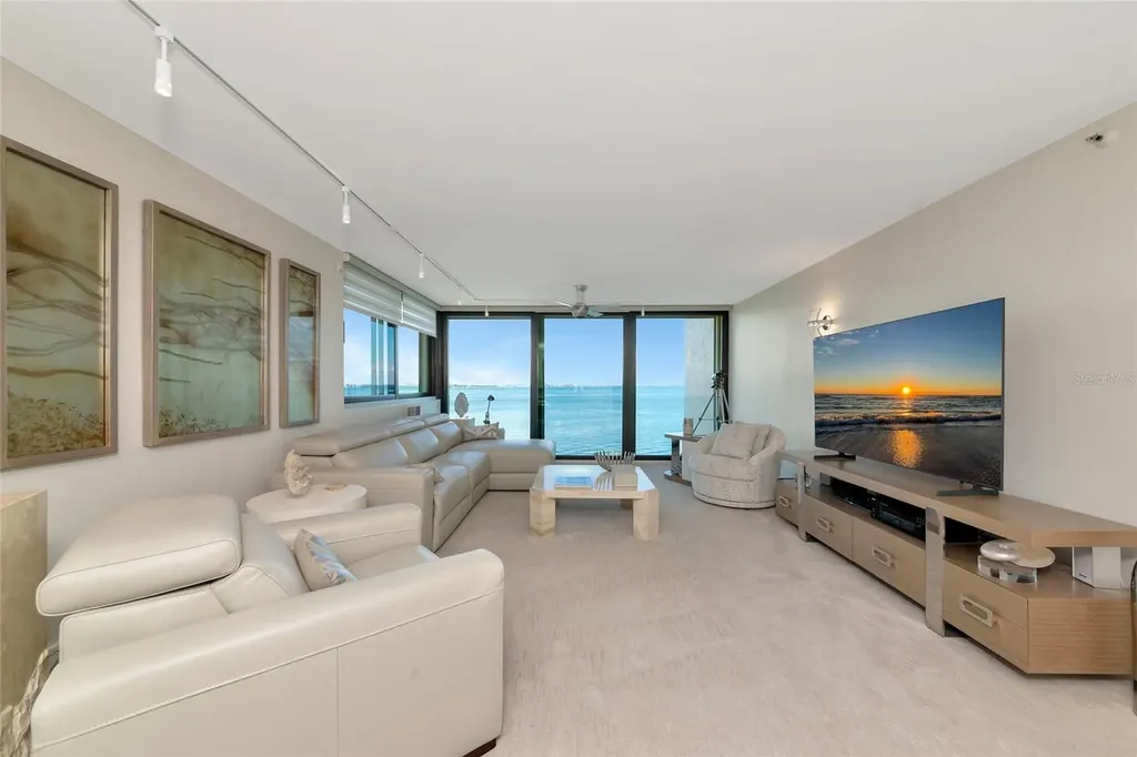101 Sunset Drive Sarasota FL 34236
