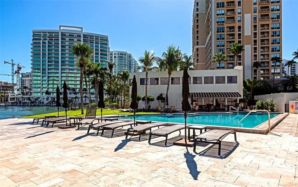 101 Sunset Drive Sarasota FL 34236