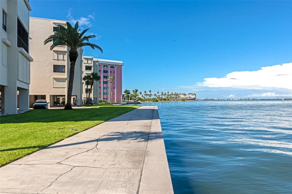 101 Sunset Drive Sarasota FL 34236