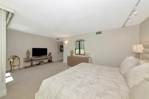 101 Sunset Drive Sarasota FL 34236