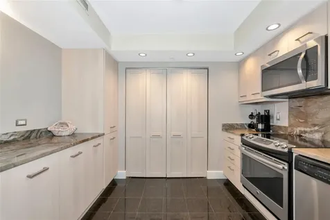101 Sunset Drive Sarasota FL 34236