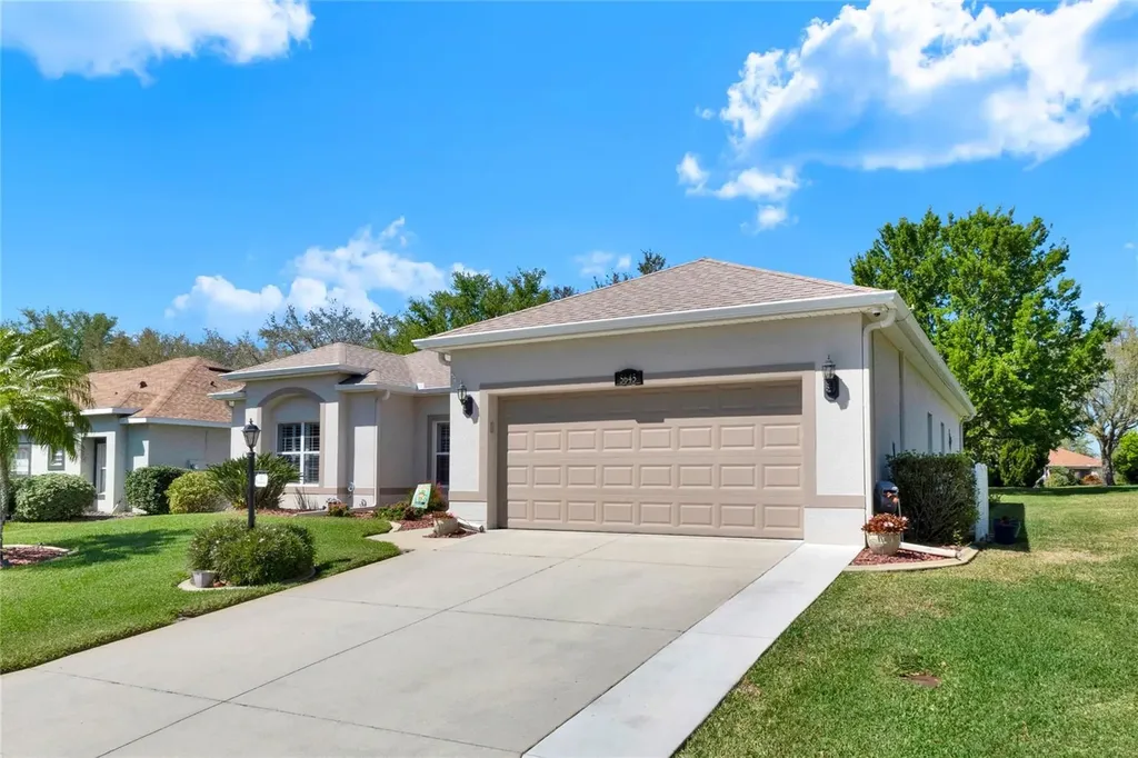 5645 Huntington Street Leesburg FL 34748