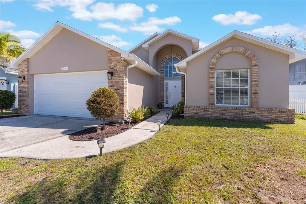 3043 Autumn Run Court Orlando FL 32822