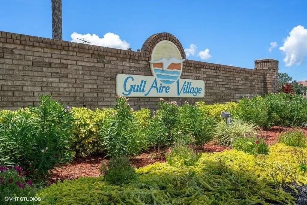 238 Pelican Drive N Oldsmar FL 34677