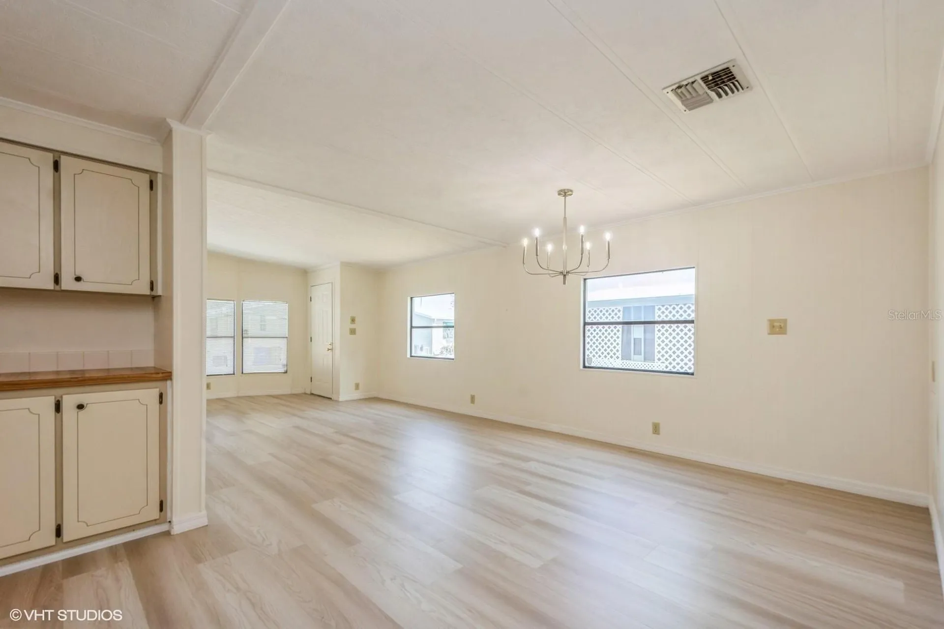 238 Pelican Drive N Oldsmar FL 34677