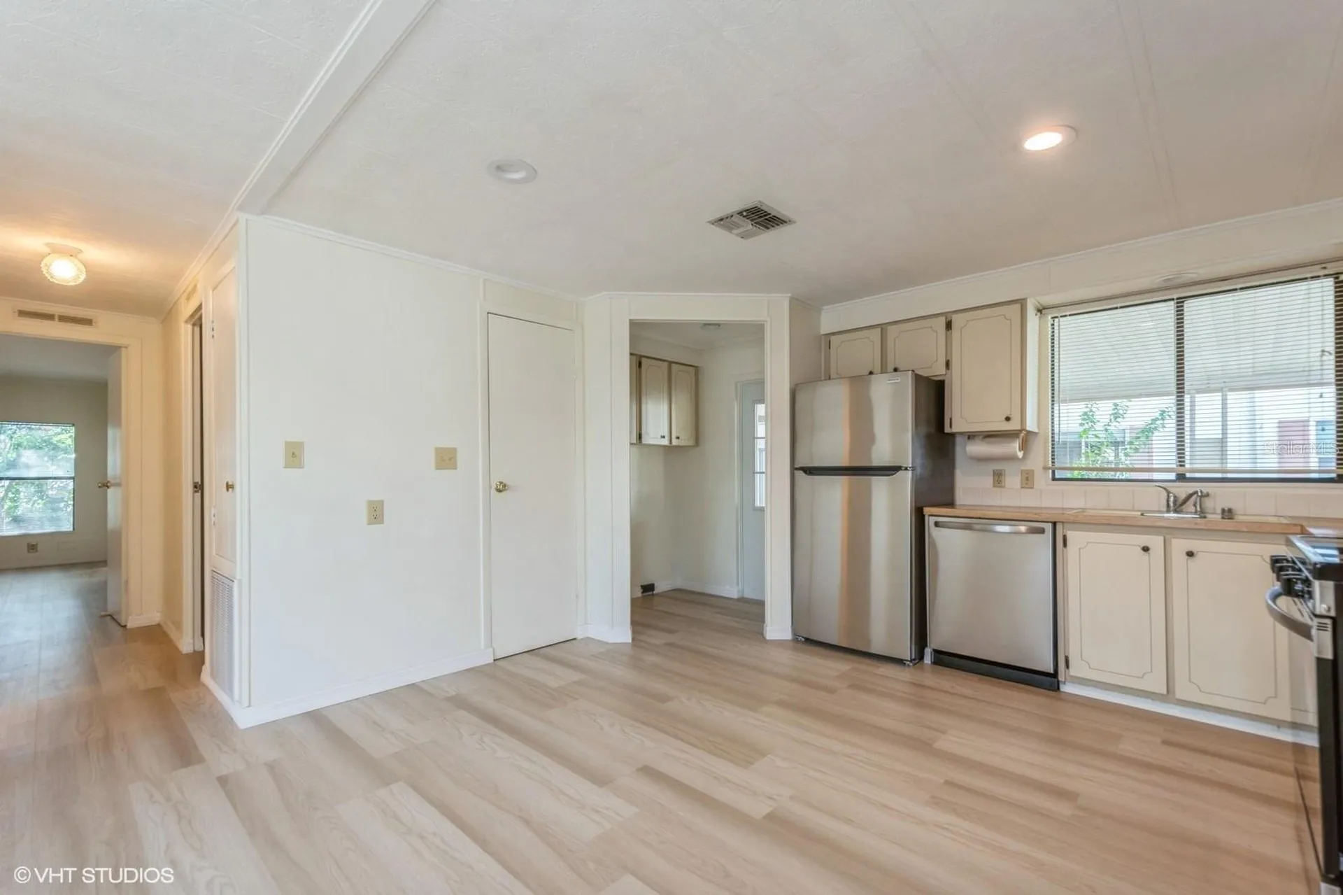 238 Pelican Drive N Oldsmar FL 34677