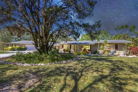 2515 49th Street Sarasota FL 34234