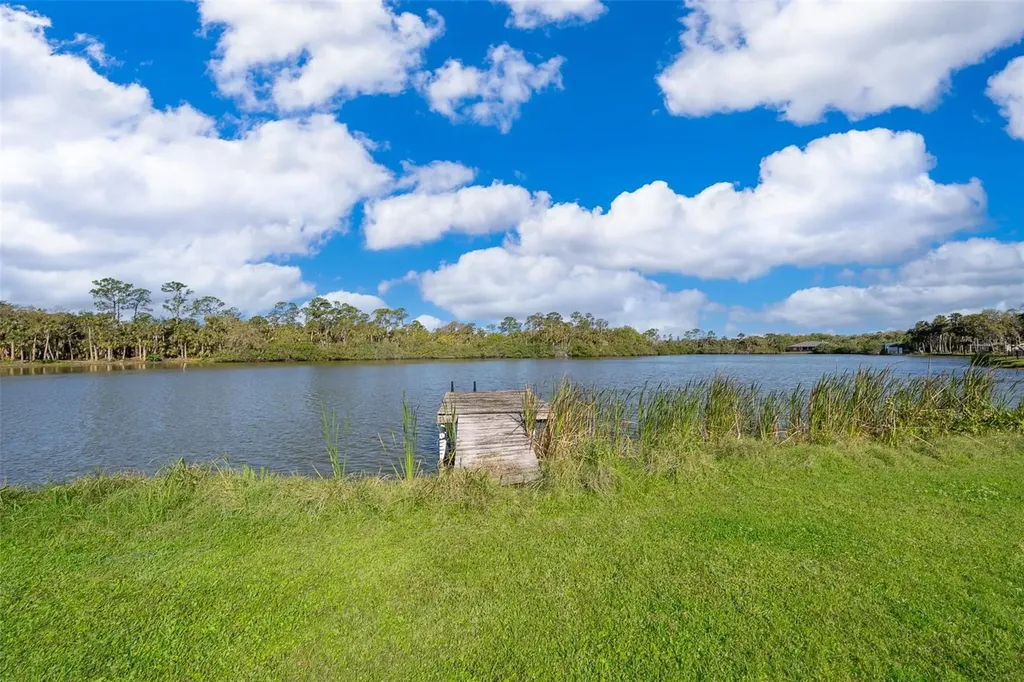 372 Rest Haven Road Geneva FL 32732