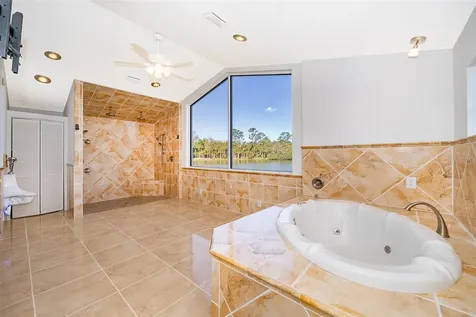 372 Rest Haven Road Geneva FL 32732