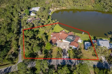 372 Rest Haven Road Geneva FL 32732