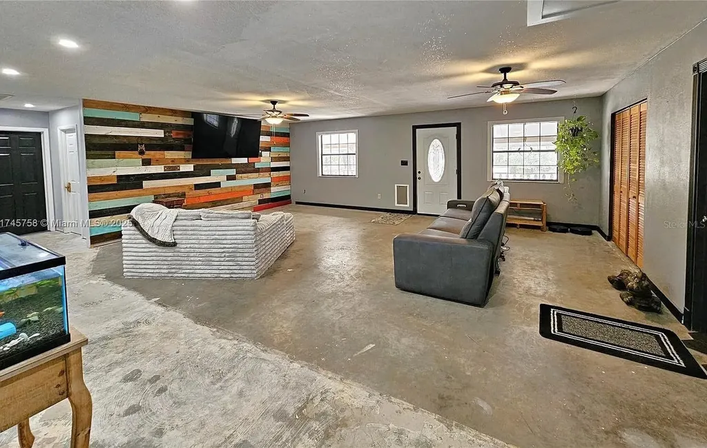 1370 NW 120th Avenue Ocala FL 34482