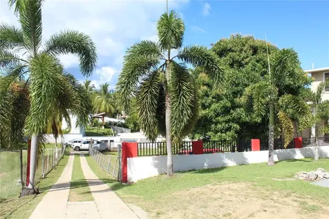 689-A Sandczar Vieques PR 00765